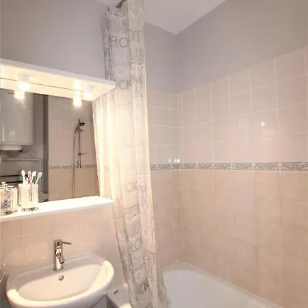 Charmante Villegiature A 150m De La *